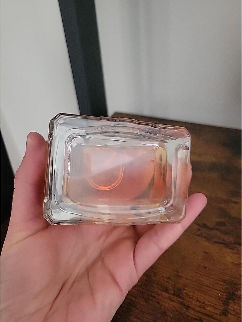 Gucci by Gucci for Women Eau de Toilette Spray 2.5 FL oz READ - Picture 4 of 4